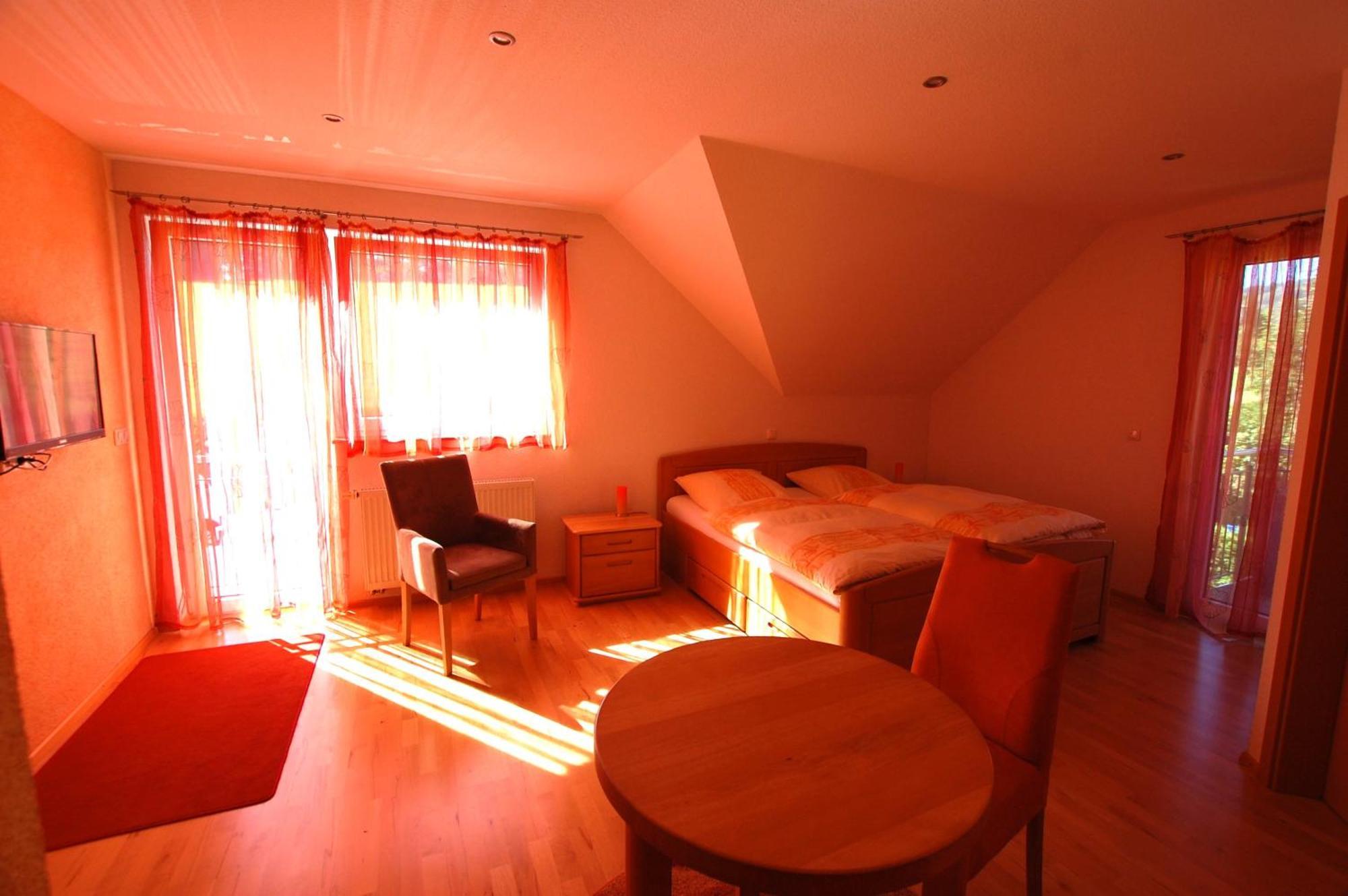 Gaestehaus Jaeger Gersfeld Bagian luar foto